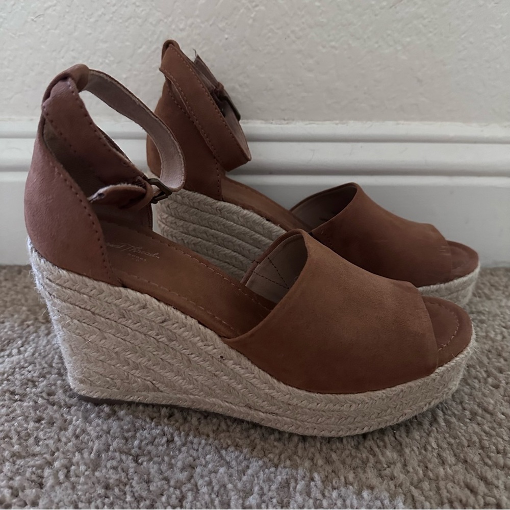 Universal Thread Cognac Wedges - Size 7.5